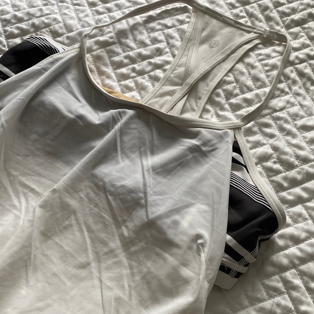 Lulu lemon 🍋 top size 6 white
